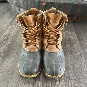 Men’s LL Bean boots used size 10 leather waterproof duck boots brown